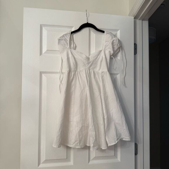 Abercrombie & Fitch Babydoll Puff Sleeve Dress - Picture 2 of 5